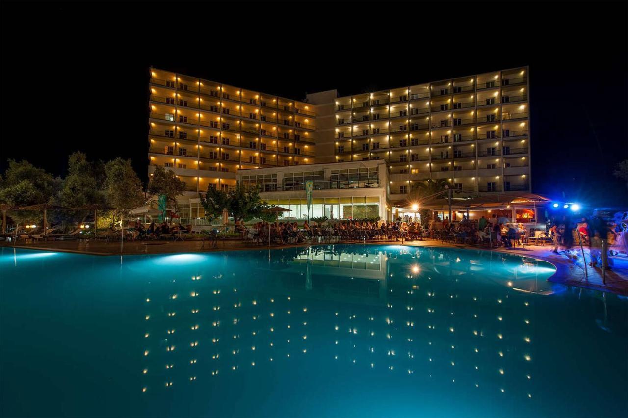Evia Riviera Resort Амаринтос Екстериор снимка